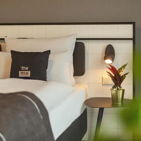 - The Niu, Leo By Ihg Hotel 3*