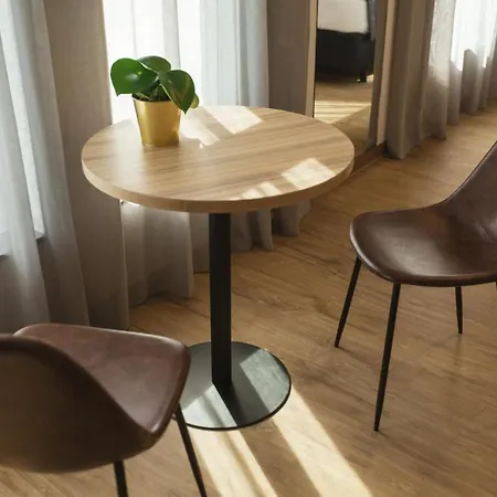 - The Niu, Leo By Ihg Nürnberg
