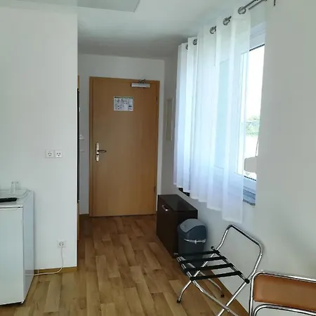 Jura Hotel 3*