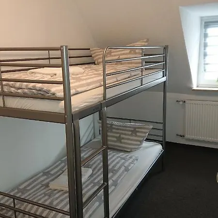 Apart- Aparthotel *