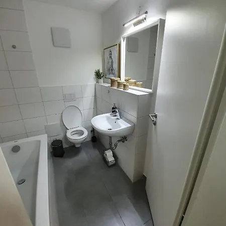 Hostel White Pearl 2 *