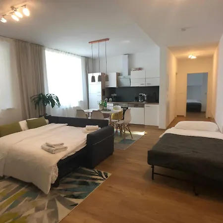 Am 24h Self-check-in, Free Parking, U-bahn 350m, Netflix Apartment Nuremberg