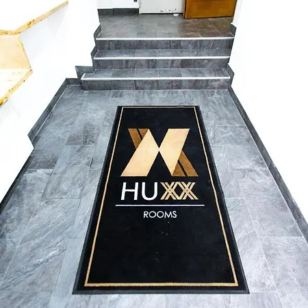 Huxx Sued 2*