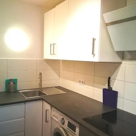 Apartment Central-apt At Lake, Citycenter 5min, Fair 18min!!!