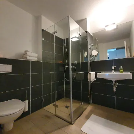 Perfect - - 50m Metro, Near Apartment Nuremberg