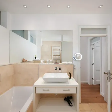 120qm Deluxe Christina Im Stil Design Vosteen Naehe Der Kaiserburg מלון דירות נירנברג