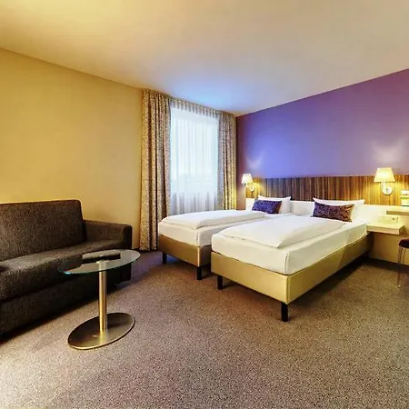 Acomhotel Hotel