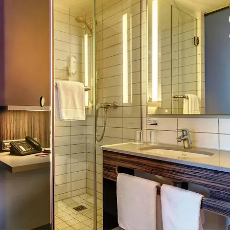 Acomhotel 3*