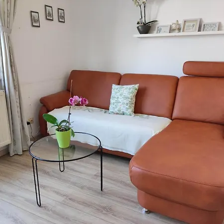 Quiet City-apt, 4min City-center, 18min Fair Nuernberg!!!