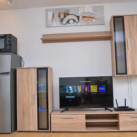 Apartment Ruhige Im . Private Parkplatz ,balkon ,netflix *