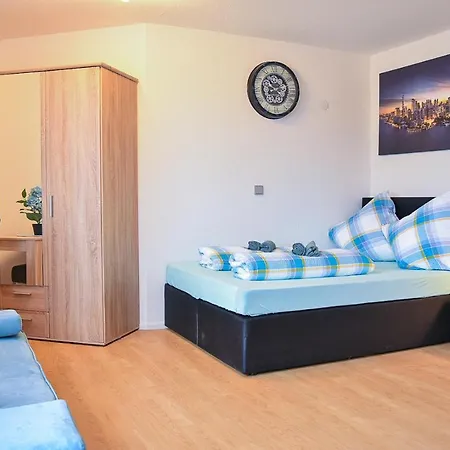 Ruhige Im . Private Parkplatz ,balkon ,netflix Apartment