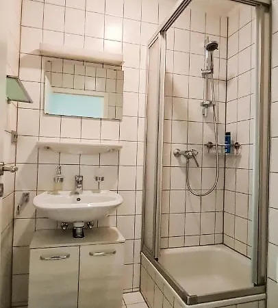 Apartment Ruhige Im . Private Parkplatz ,balkon ,netflix Nürnberg