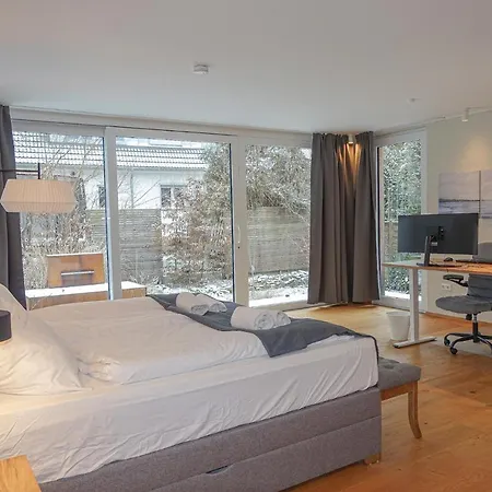 Luxomes: Design - Near Airport *