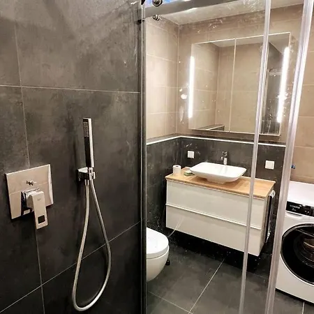Lovely Flat Relax Near Center Apartamento *