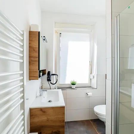Renoviert Und Modern Appartement Neurenberg