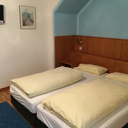 Jugend-hotel Hotel