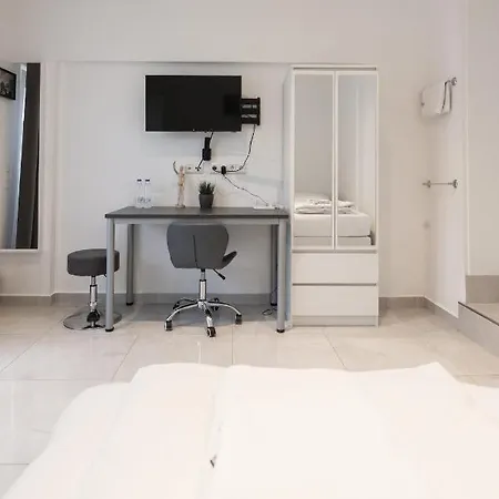 By Staystay I 24 Check-in Guest house