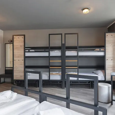 Hotel A&o Hauptbahnhof 2*