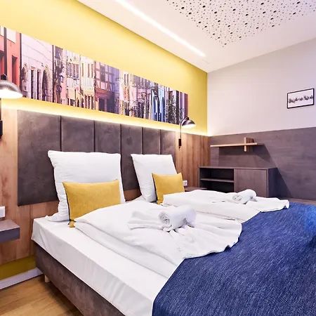 Xzllenz Traum Studio-apartment, Frei-parken, U-bahn, Kueche * Nürnberg