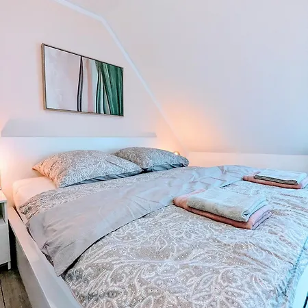 Im Zentrum Nahe Messe Und Bahnhof Apartamento Nuremberga
