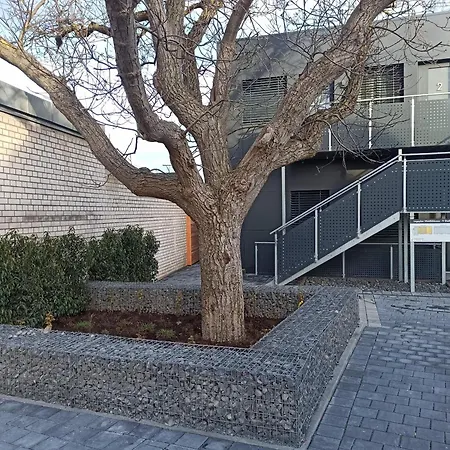Xzllenz Traum Studio-apartment, Frei-parken, U-bahn, Kueche * Nürnberg