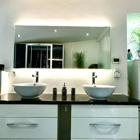 Beefree Loft L Beletage Im Stadtpalais I Whirlpool I Metro * Nürnberg