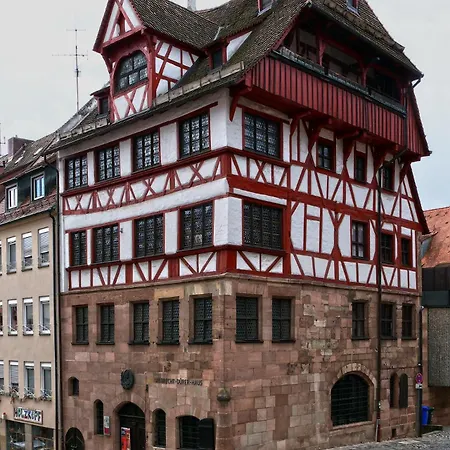 Daire Altstadt - Exklusive 3-zi-wohnung Mit 90 Qm Und Grossem Balkon *