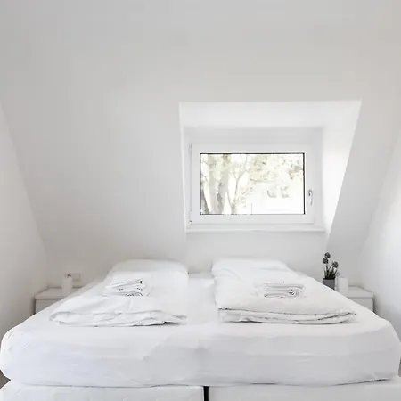 By Staystay I 24 Check-in Guest house