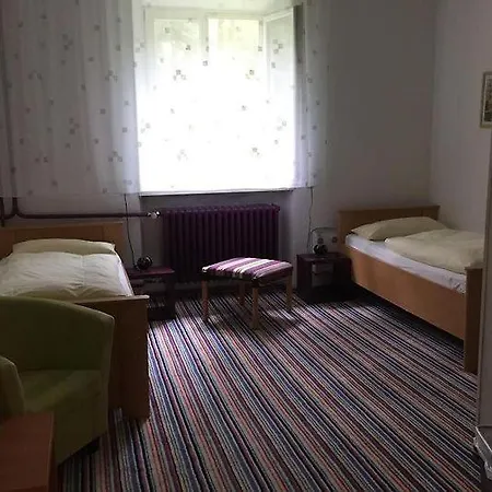 Jugend-hotel