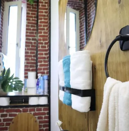 Cozy , Warm And Welcoming In The Heart Of