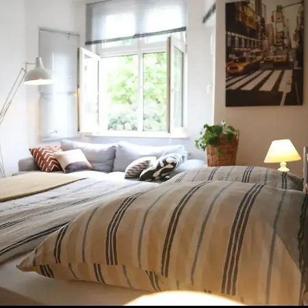 Cozy , Warm And Welcoming In The Heart Of Homestay Nuremberg