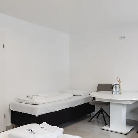 Staystay I 24 Check-in Gasthof Nürnberg