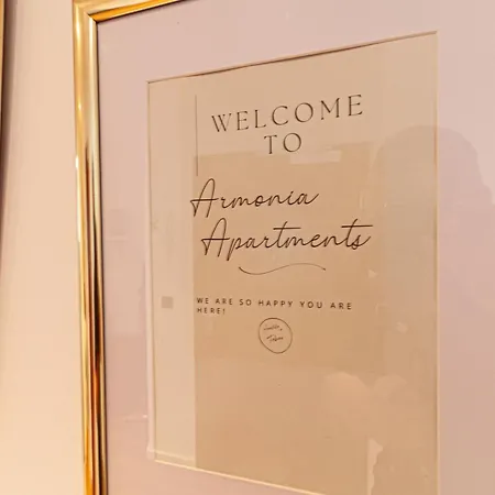 Armonia - Naehe Messe&city I Wlan I Parken I Arbeitsplatz Apartment