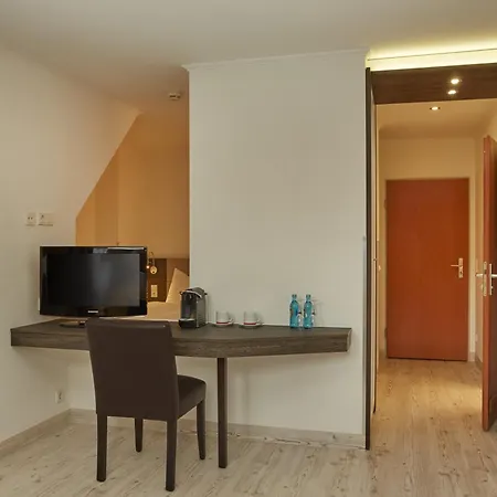 H+ Hotel