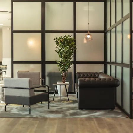 - The Niu, Leo By Ihg Hotel 3*