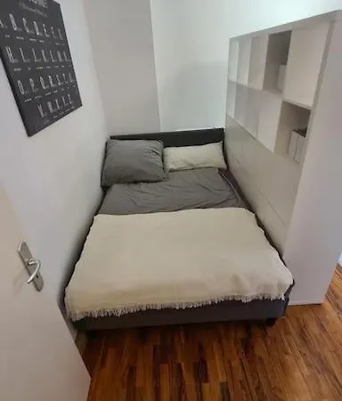 Cozy Right Next To The Castel