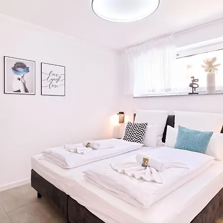 Xzllenz - 4 Schlafzimmer, Zentral, Parken, U-bahn, 2 Baeder, 4 Smart-tv, Optional Einzelbett Norimberga