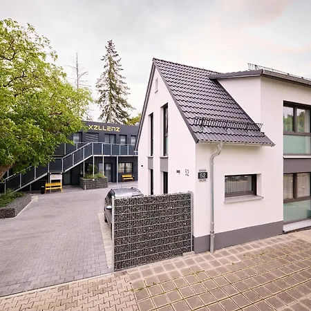 Casa vacanze Xzllenz - 4 Schlafzimmer, Zentral, Parken, U-bahn, 2 Baeder, 4 Smart-tv, Optional Einzelbett Norimberga
