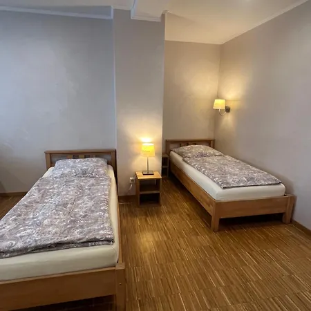 Home- Business Apartment, Private Parking Free Norimberga