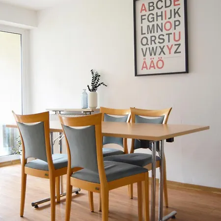1, 2, Sleep Messe * Neurenberg