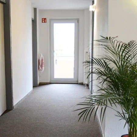 Hotel 1, 2, Sleep Messe
