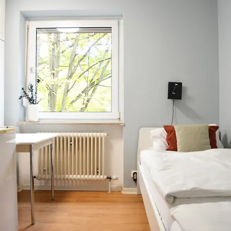 1, 2, Sleep Messe Neurenberg