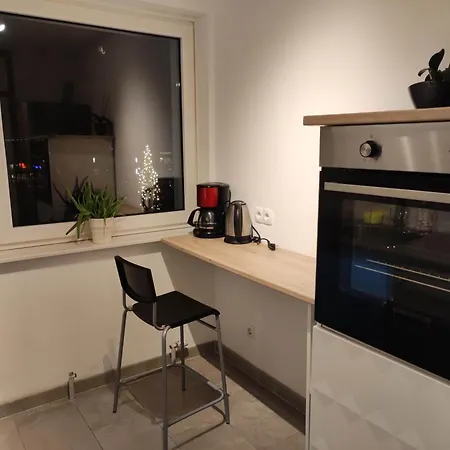 Expoview - Across Fair Entrance, 80sqm, Citycenter 12min Apartment *