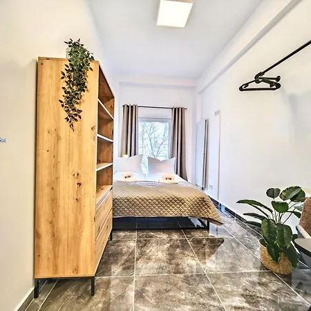 Apartment Designer Loft Fuer Bis Zu 15, Whirlpool, Infrarotsauna, Billard, Pokertisch, 2 Baeder Nuremberg