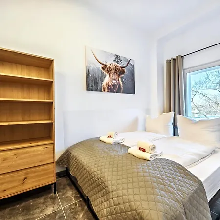 Designer Loft Fuer Bis Zu 15, Whirlpool, Infrarotsauna, Billard, Pokertisch, 2 Baeder Nuremberg