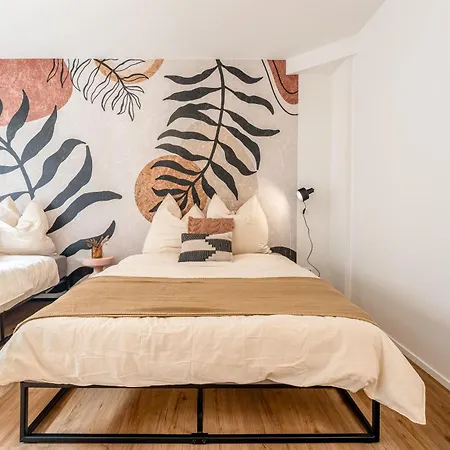 Apartment Lexapartments Altstadt Zentral 80qm In Lorenz