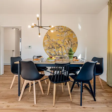 Lexapartments Altstadt Zentral 80qm In Lorenz *