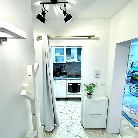 2-room With Balcony And Kitchen * Nuremberg
