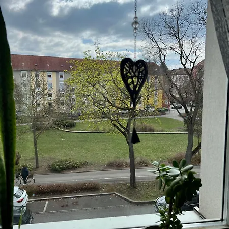 Messe Und U-bahn Naehe Maffeiplatz *