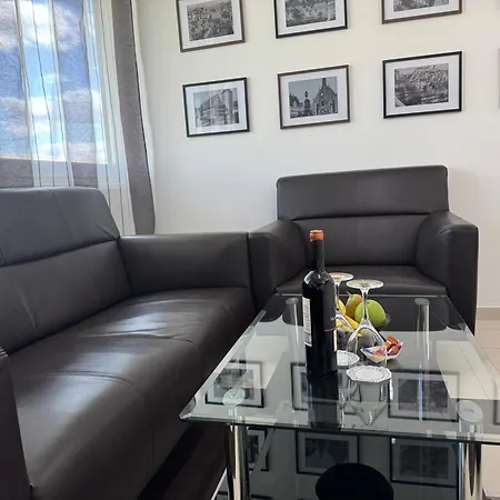 Apartment Centralpark 2 *